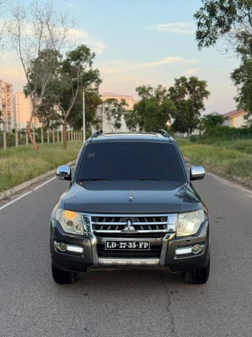 Venda Mitsubishi Pajero Full Option