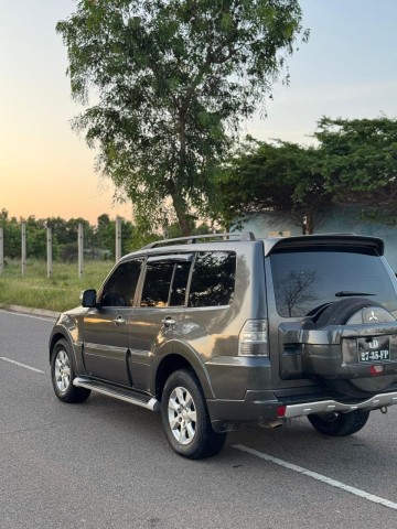 Venda Mitsubishi Pajero Full Option