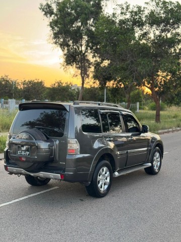 Venda Mitsubishi Pajero Full Option