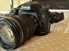 Comprar Câmera DSLR Canon EOS 7D Mark II com lente e 2x Batterias