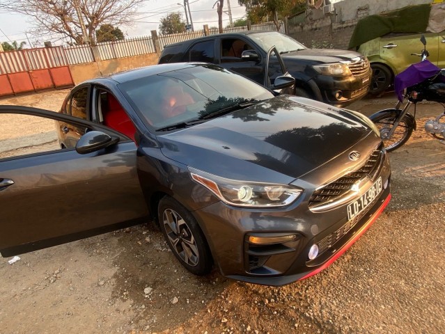 Venda Kia Forte