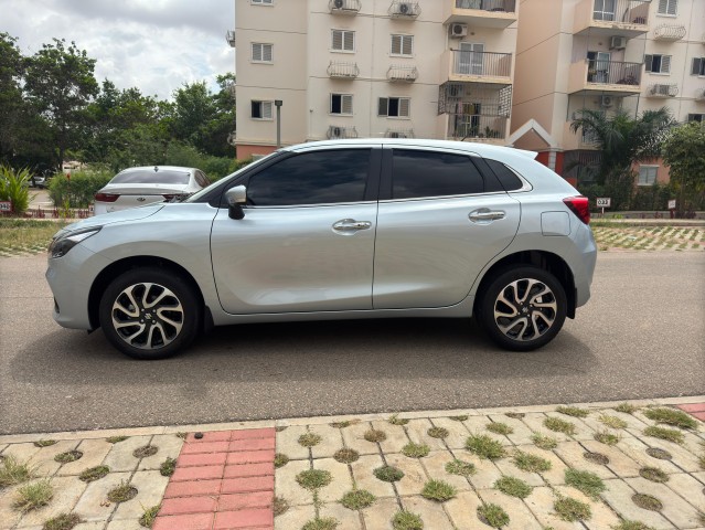 Venda SUZUKI BALENO LIMPO