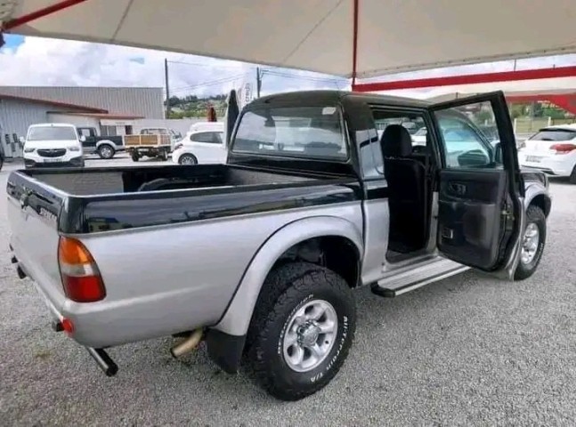 Venda Mitsubishi L200