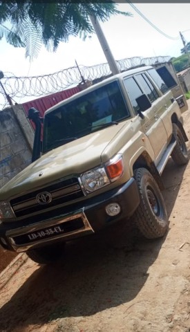 Venda TOYOTA LAND CRUISER