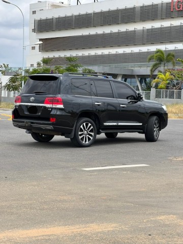 Venda TOYOTA LAND CRUISER VXS V8 2020