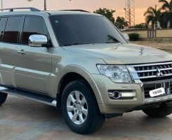 A venda MITSUBISHI PAJERO