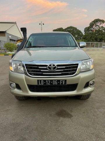 Venda TOYOTA HILUX