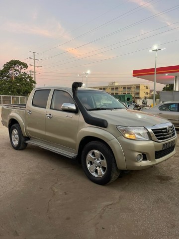 Venda TOYOTA HILUX