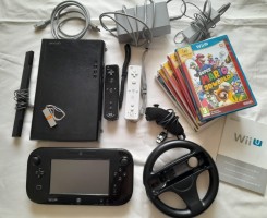 A venda NINTENDO WII U + 13 JOGOS (Videogame)