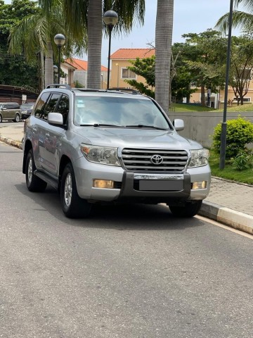 Venda TOYOTA LAND CRUISER VX V8 ORIGINAL DA TOYOTA DA ANGOLA