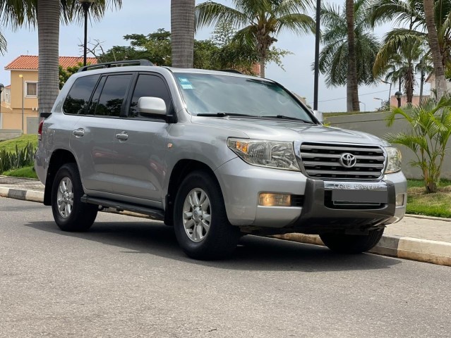 Venda TOYOTA LAND CRUISER VX V8 ORIGINAL DA TOYOTA DA ANGOLA