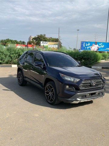 Venda TOYOTA RAV4 FULL XLE SUNROOF