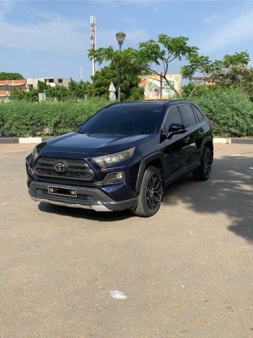 Venda TOYOTA RAV4 FULL XLE SUNROOF