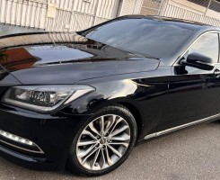 A venda HYUNDAI GENESIS LIMPO