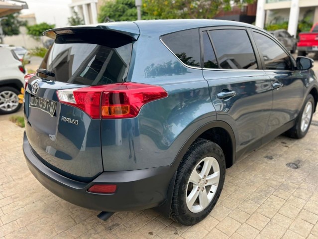 Venda TOYOTA RAV4