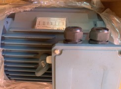 Comprar Motor M2BAX 180MLA6