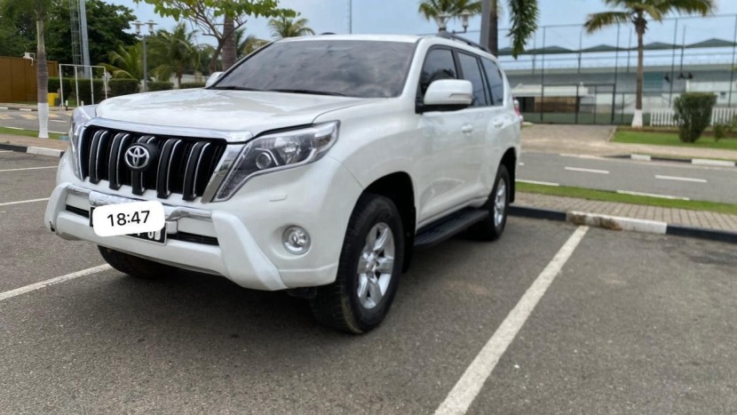 Venda VENDO TOYOTA PRADO TXL