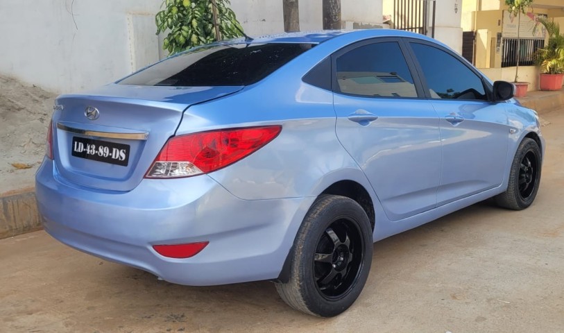 Venda HYUNDAY ACCENT LIMPO 1.6