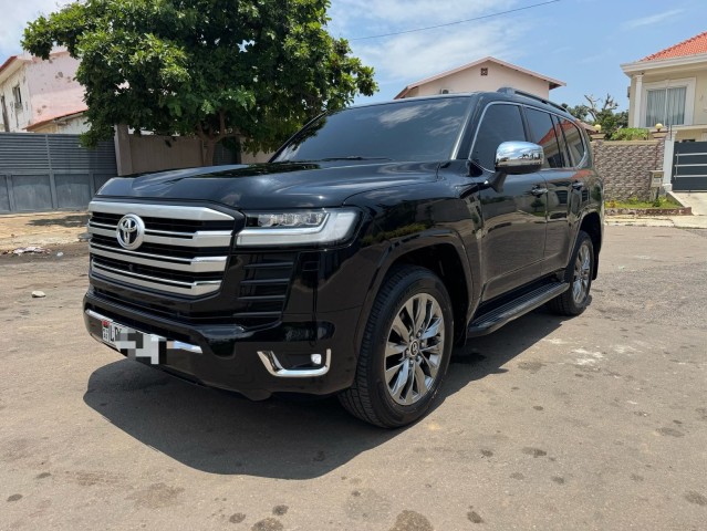 Venda TOYOTA LAND CRUISER VXR TWIN TURBO 2023