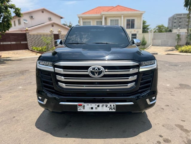 Venda TOYOTA LAND CRUISER VXR TWIN TURBO 2023