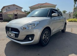 Comprar SUZUKI SWIFT LIMPO SEMI NOVO 2023