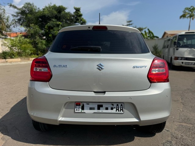 Venda SUZUKI SWIFT LIMPO SEMI NOVO 2023