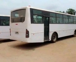 A venda 2 Autocarros a venda