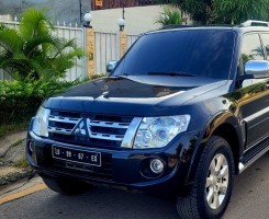 A venda MITSUBISHI PAJERO LIMPO FULL