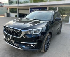 A venda JETOUR X70S FULL OPTION SEMI NOVO 2023