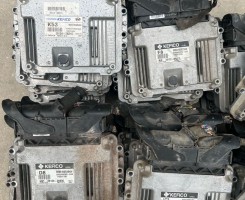 A venda Temos Placas para Hyundai Accent Automático; e Kia rio Automático