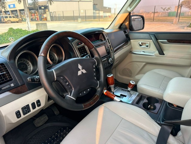 Venda MITSUBISHI PAJERO