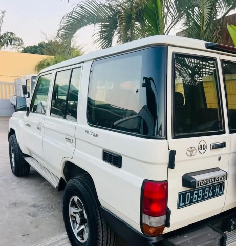 Venda TOYOTA LAND CRUISER | LX