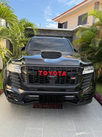 Venda TOYOTA LAND CRUISER (VX) | TWIN TURBO