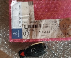 A venda Temos Chaves Originais para Mercedes-Benz e a codificação 9️⃣2️⃣9️⃣9️⃣...