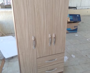 Comprar Guarda Roupa Solteiro 3 Portas 2 Gavetas