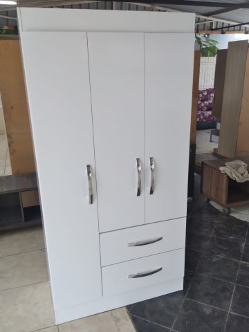 Venda Guarda Roupa Solteiro 3 Portas 2 Gavetas