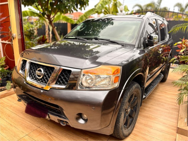 Venda Nissan Armada 62.000 km