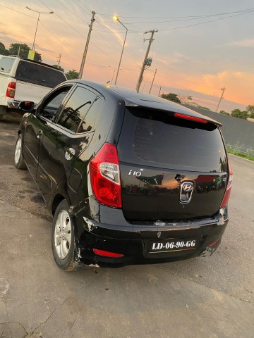 Venda Hyundai i10 1.2limo Motor seco relógio tem desgaste