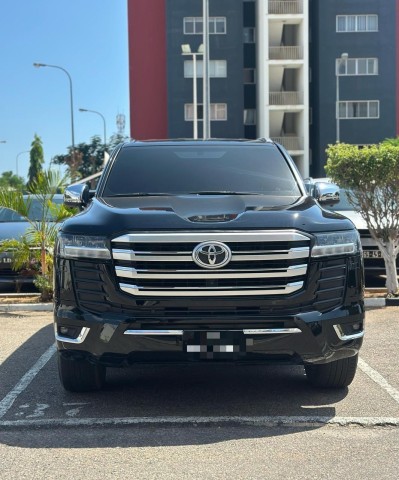 Venda TOYOTA LAND CRUISER GXR | TWIN TURBO