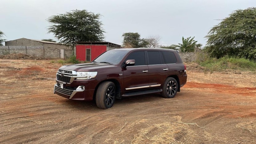 Venda TOYOTA LAND CRUISER | VX.S