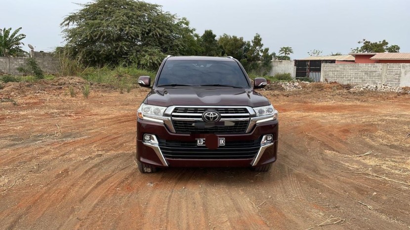 Venda TOYOTA LAND CRUISER | VX.S