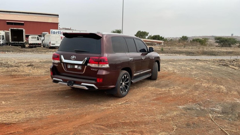 Venda TOYOTA LAND CRUISER | VX.S
