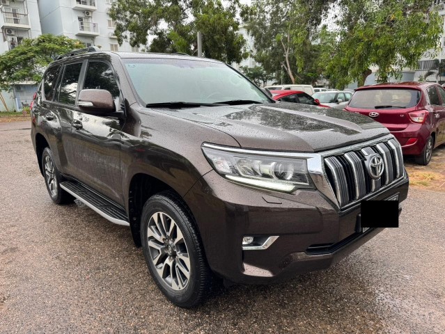 Venda TOYOTA LAND CRUISER | PRADO VX 70th Aniversary