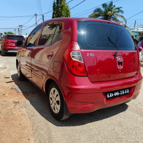 Venda HYUNDAI i10 (1.1)