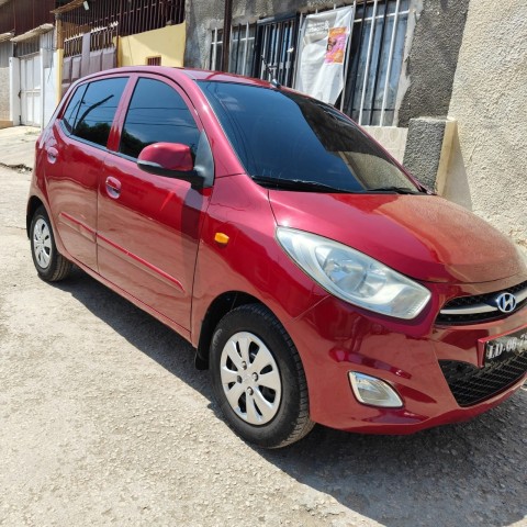 Venda HYUNDAI i10 (1.1)