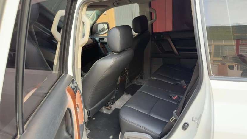 Venda TOYOTA LAND CRUISER PRADO TXL | 60th Anniversary