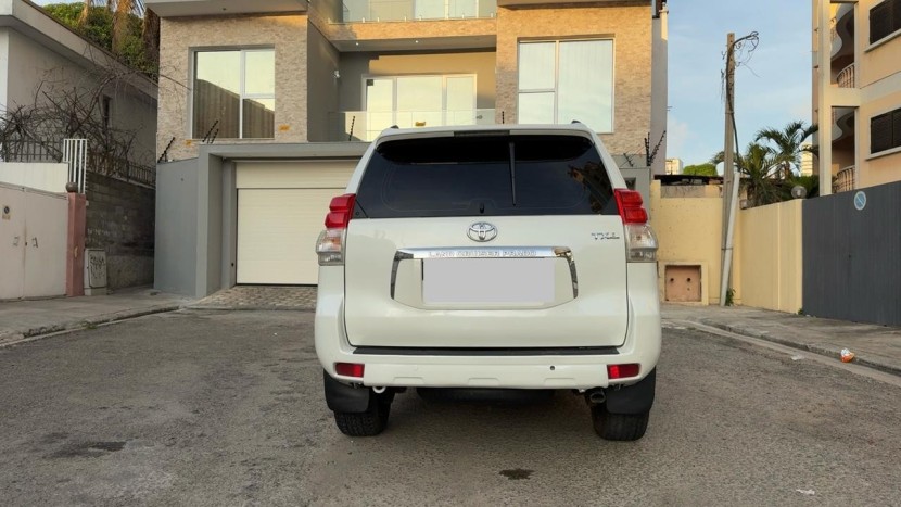 Venda TOYOTA LAND CRUISER PRADO TXL | 60th Anniversary