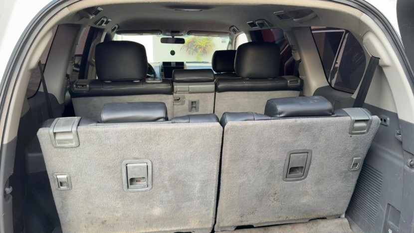 Venda TOYOTA LAND CRUISER PRADO TXL | 60th Anniversary