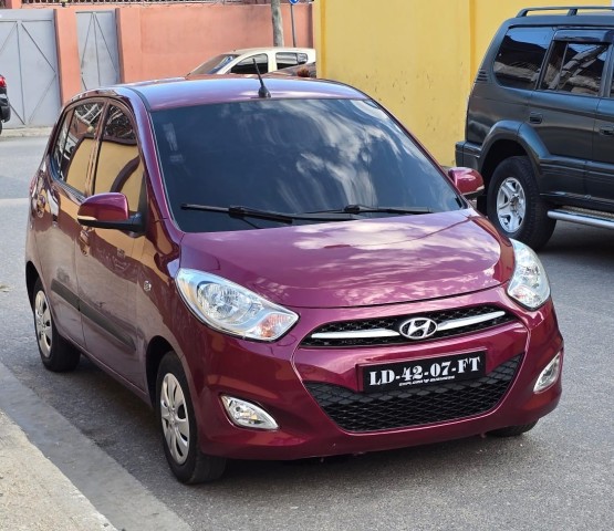 Venda HYUNDAI i10 (1.1)
