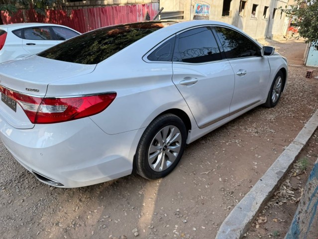 Venda HYUNDAI AZERA | FULL OPTION